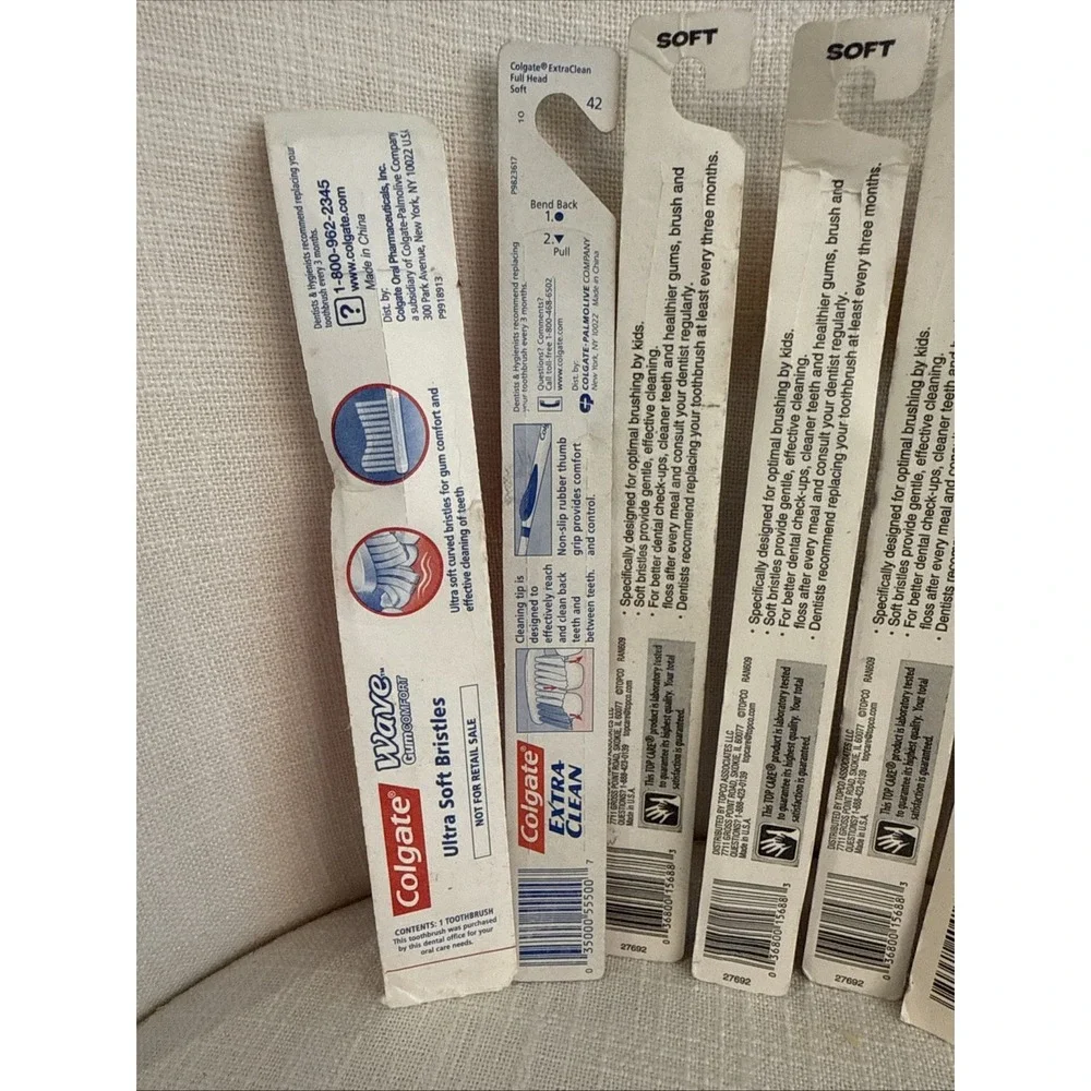 8 - Colgate Wave, Extra Clean, 360 Clean, Topcare Toothbrush Sealed VINTAGE 90's